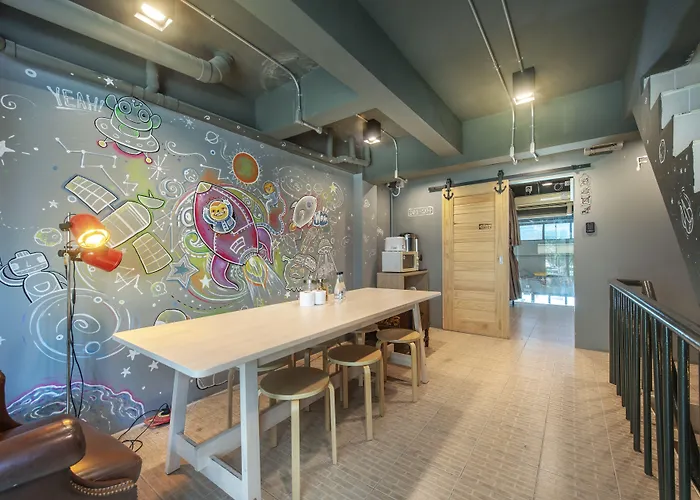 Hostel Sloth Don Mueang *